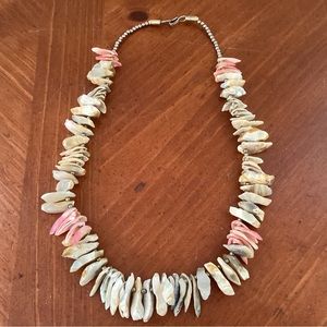 8 0s/90s White & Pastel Colorful Seashell Pieces Necklace